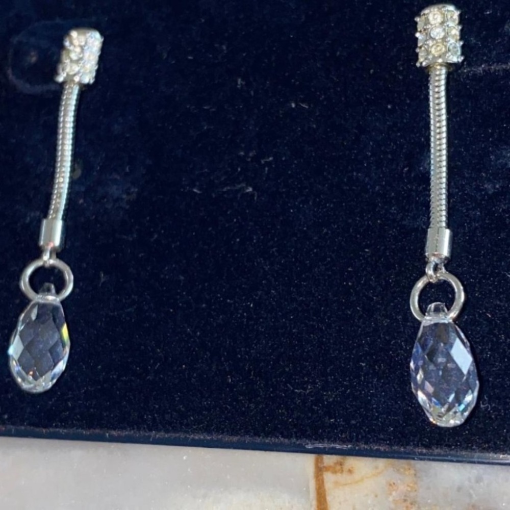 NEW Swarovski Gillian Pierced‎ Earrings - Silver